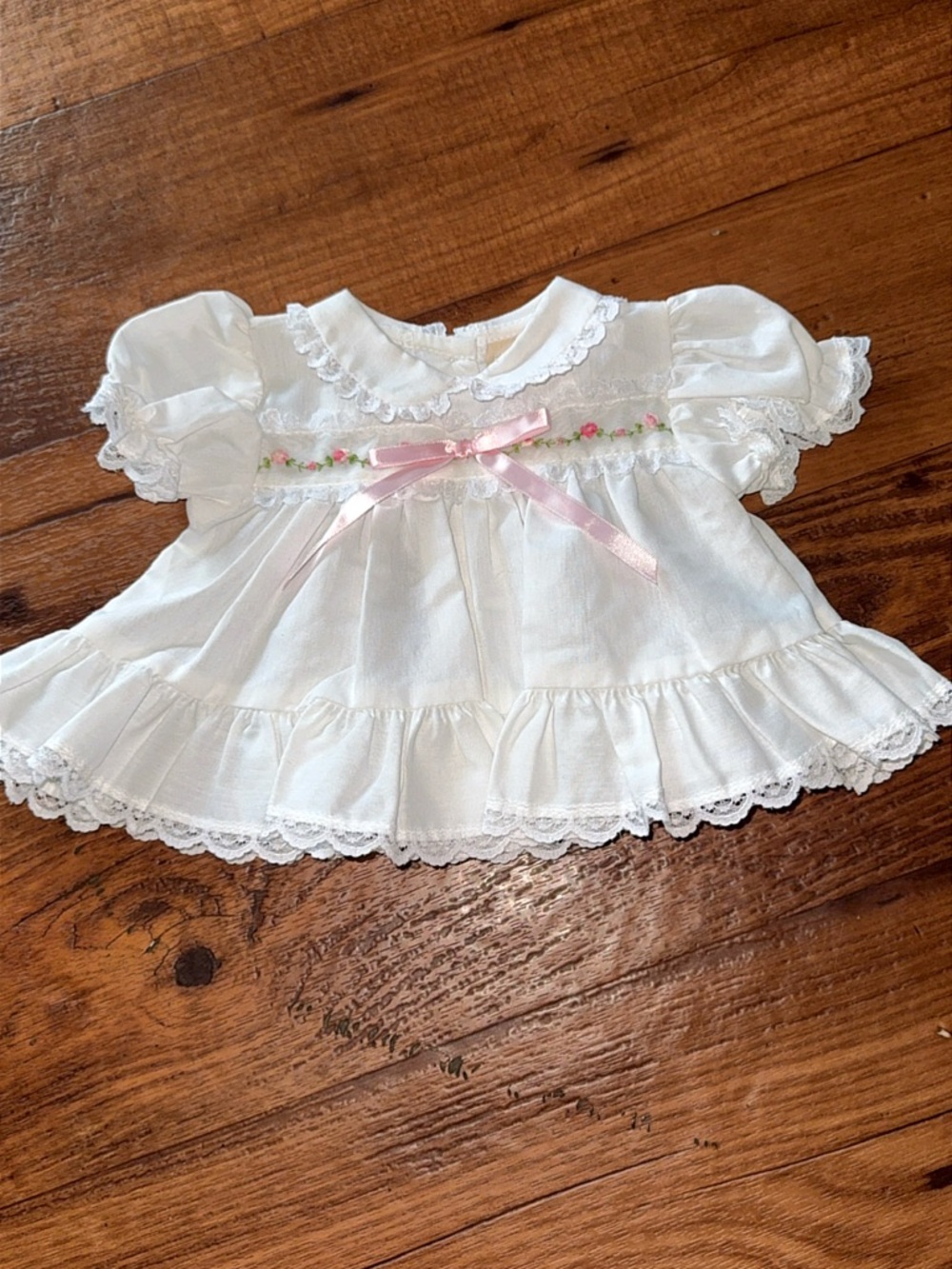 White Rose Dress Newborn/Preemie Smocked Embroidery Little Precious Vintage Rare - Picture 3 of 7